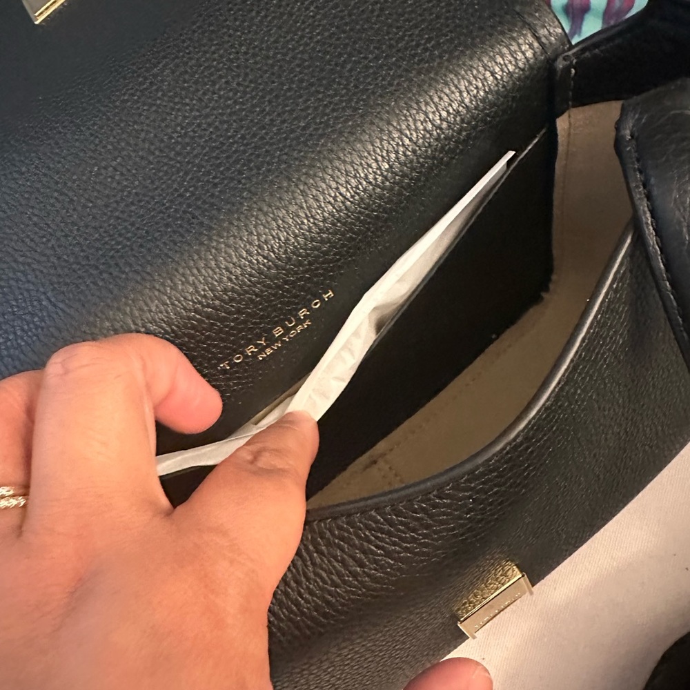 Tory Burch bag. Brand new. - Picture 2 of 6